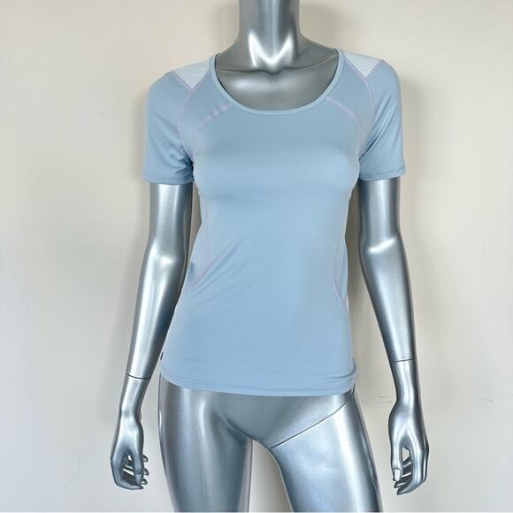 Lacoste women T-shirt size XS NWT!!! - Picture 1 of 5